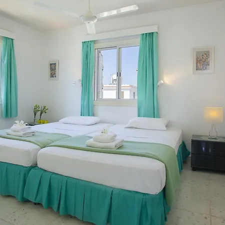 펜션 Annie 프로타라스